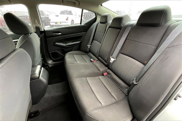 Used 2022 Nissan Altima 2.5 SV image 26