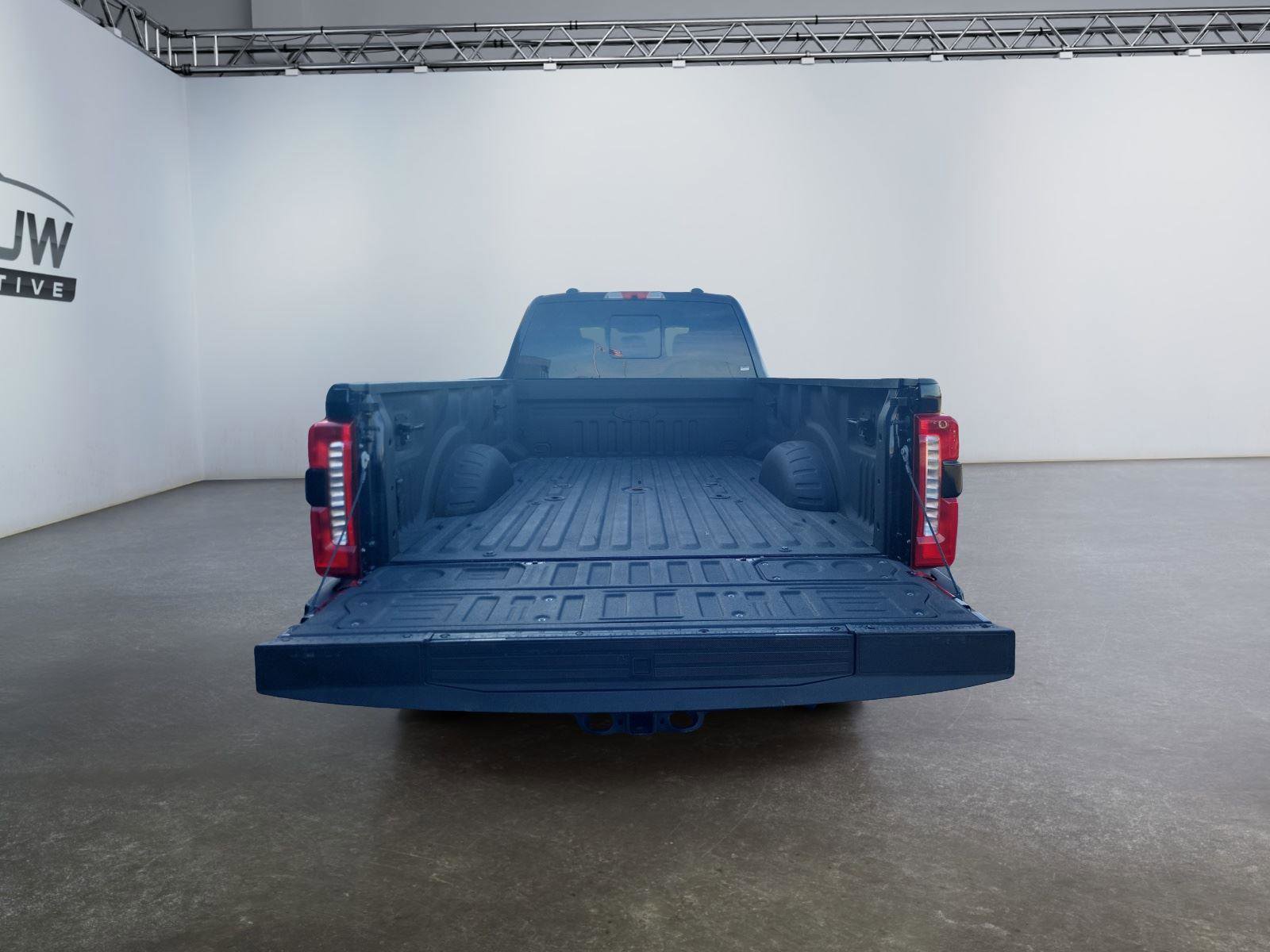 Used 2023 Ford F250 XLT w/ XLT Premium Package image 23