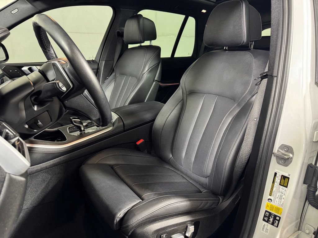 Used 2022 BMW X5 xDrive40i w/ Luxury Seating Package AWD/4WD image 14