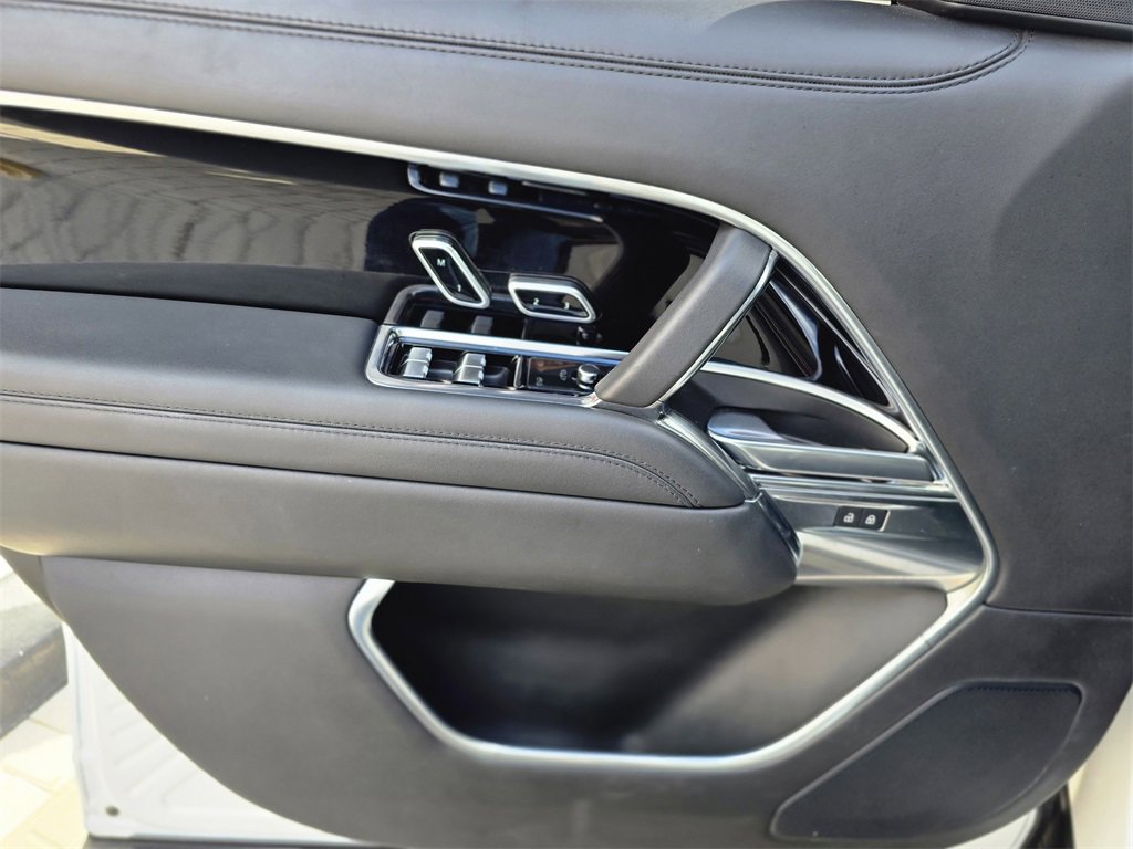 Used 2023 Land Rover Range Rover SE image 22