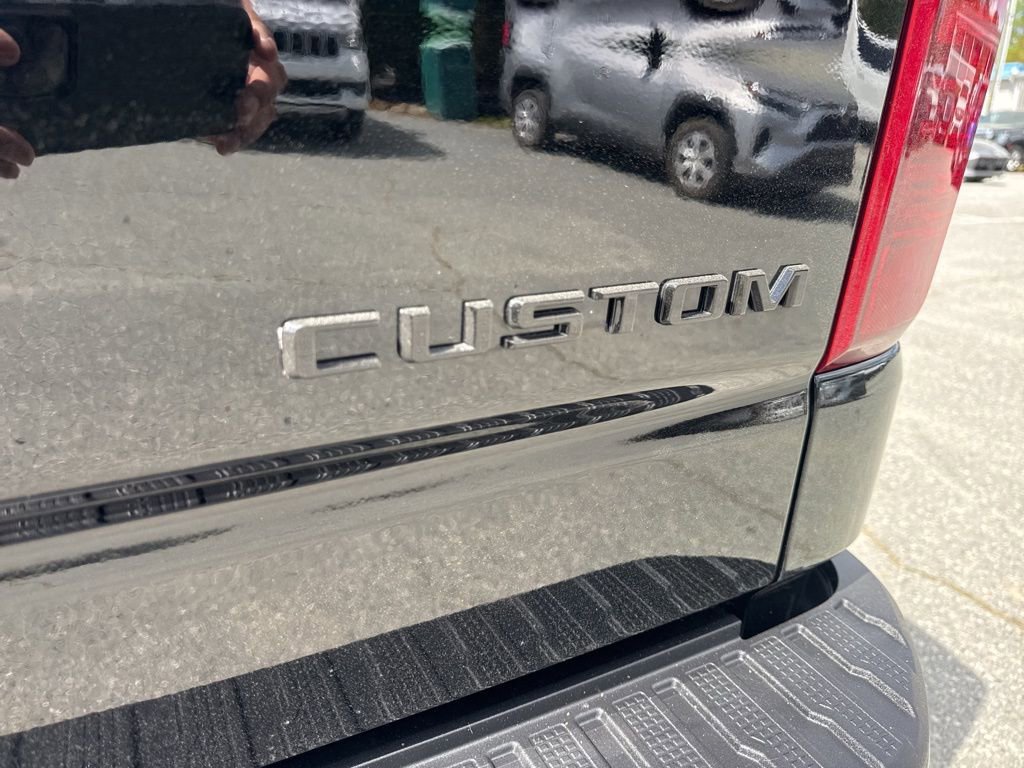 Used 2024 Chevrolet Silverado 1500 Custom image 28