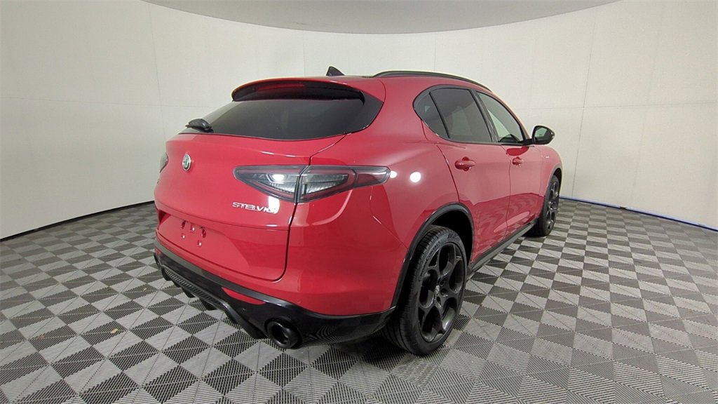 New 2025 Alfa Romeo Stelvio Sprint w/ Veloce Package image 4