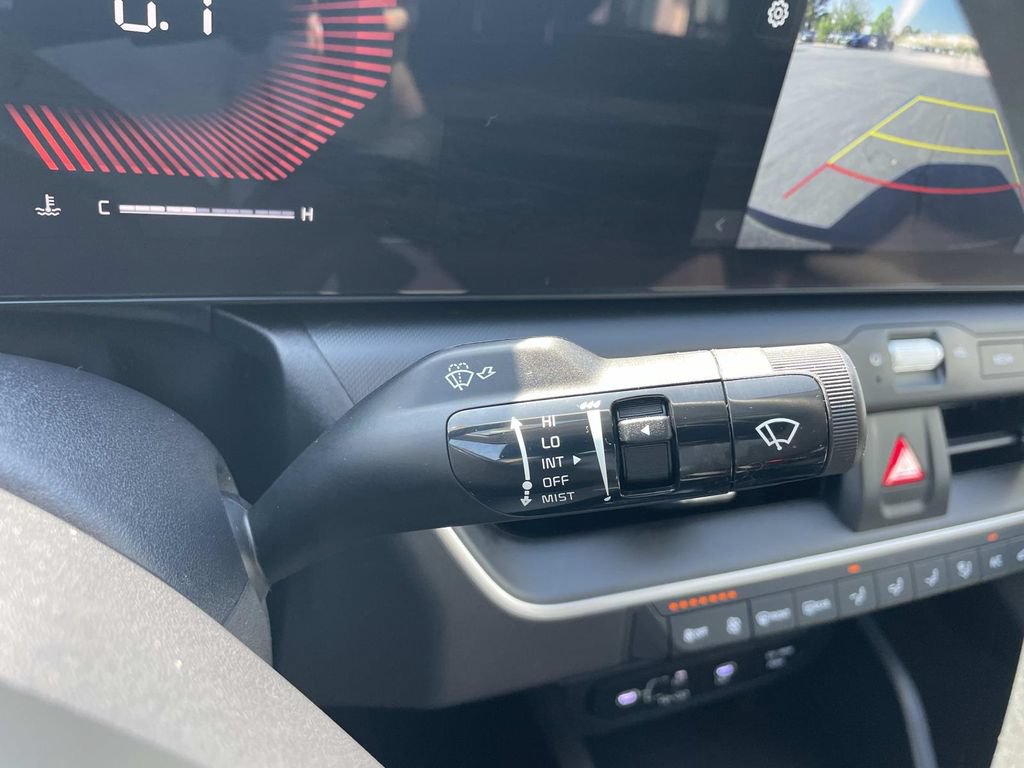 Used 2025 Kia K4 FWD image 28