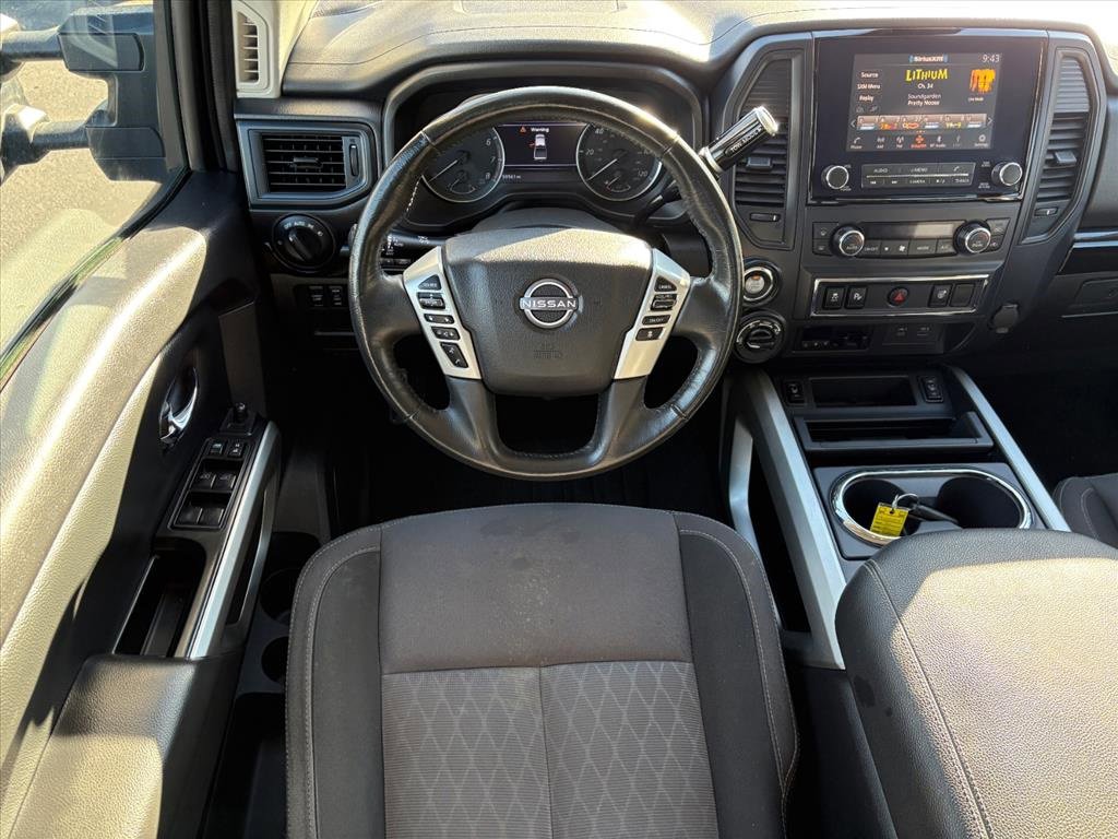 Used 2024 Nissan Titan SV w/ SV Convenience Package image 23
