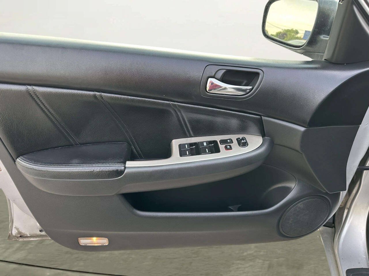 Used 2006 Honda Accord EX image 12