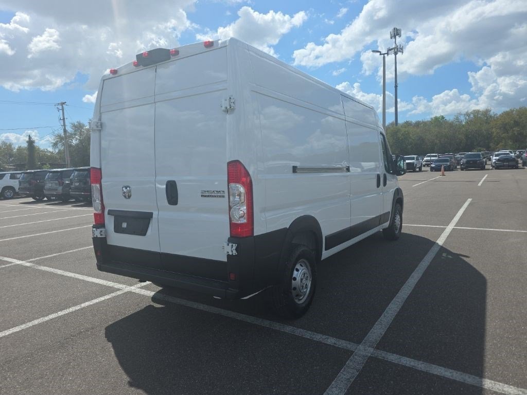Used 2025 RAM ProMaster 2500 w/ Convenience Group image 8