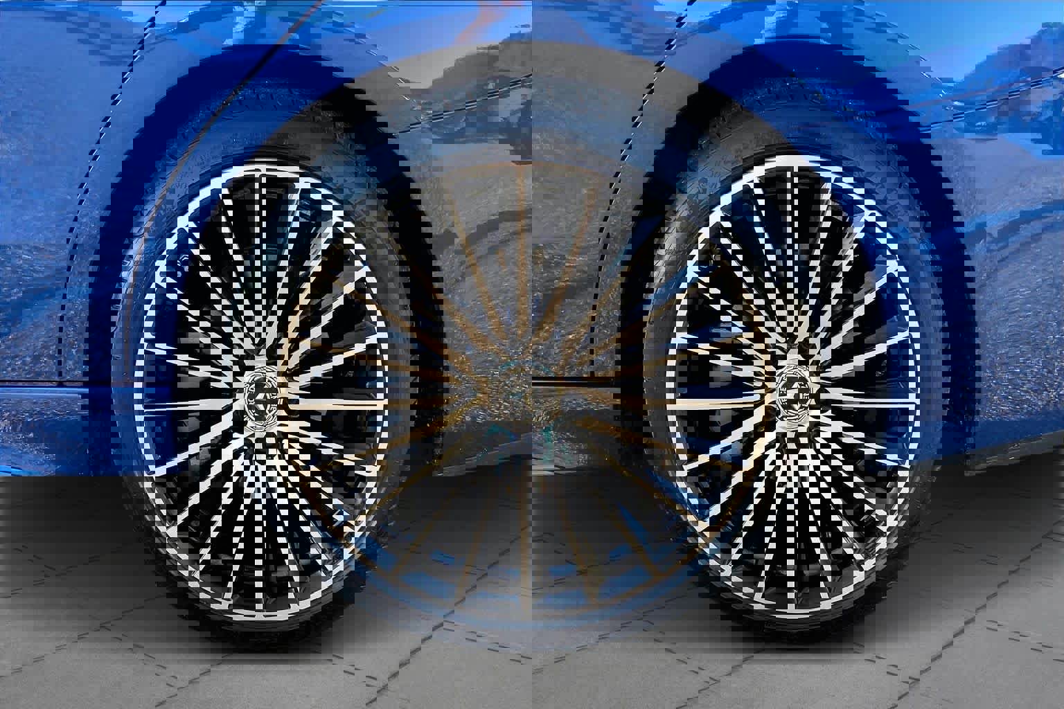 Used 2023 Mercedes-Benz C 300 Sedan image 10