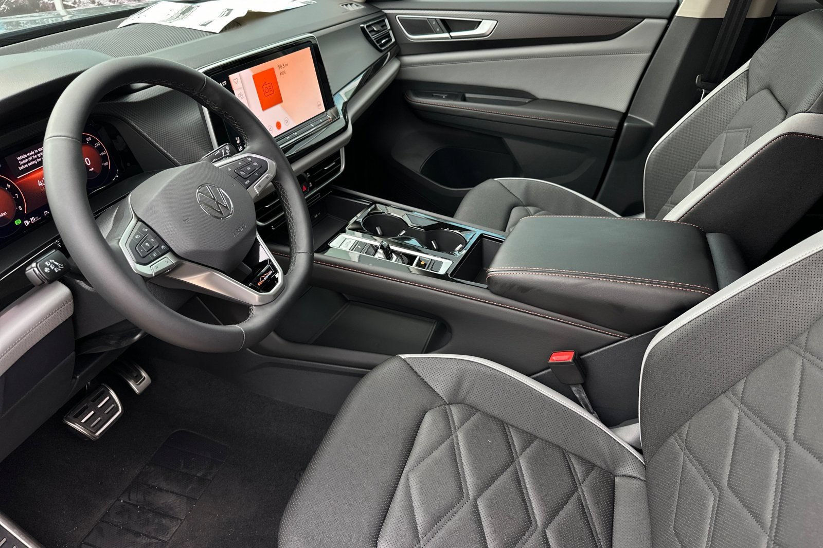 New 2025 Volkswagen Atlas Peak Edition SE AWD/4WD image 10