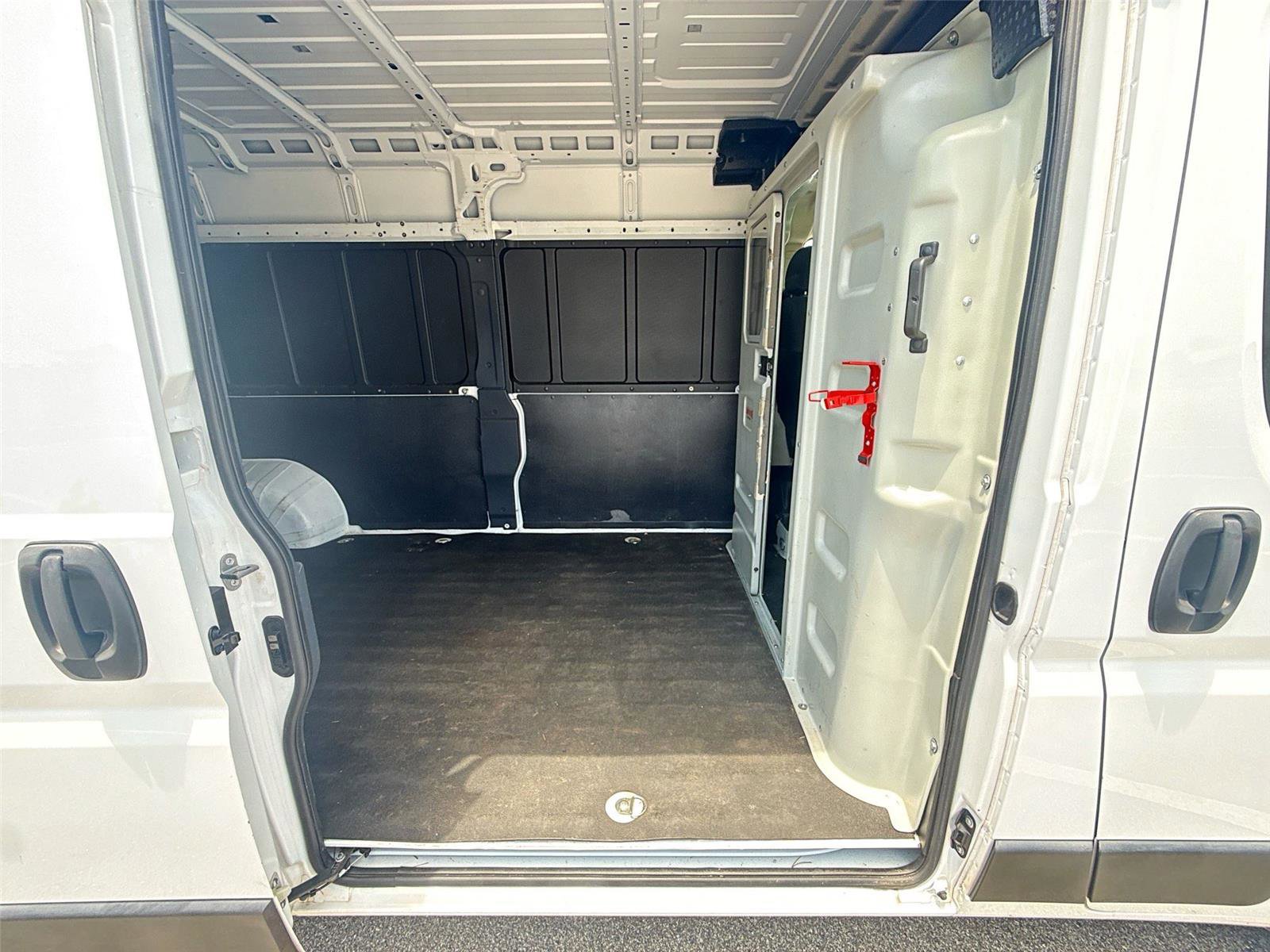 Used 2022 RAM ProMaster 3500 w/ Convenience Group FWD image 19