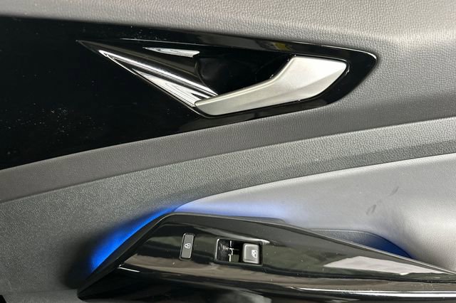 Used 2022 Volkswagen ID.4 Pro AWD/4WD image 22