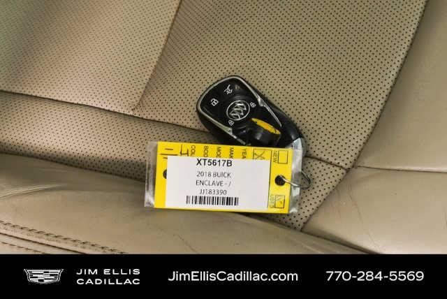 Used 2018 Buick Enclave Premium w/ Experience Buick Package FWD image 37