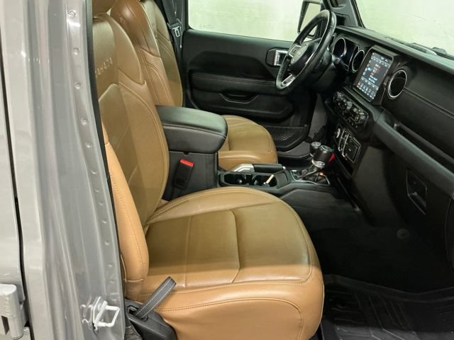 Used 2022 Jeep Wrangler Unlimited Sahara w/ Cold Weather Group AWD/4WD image 21