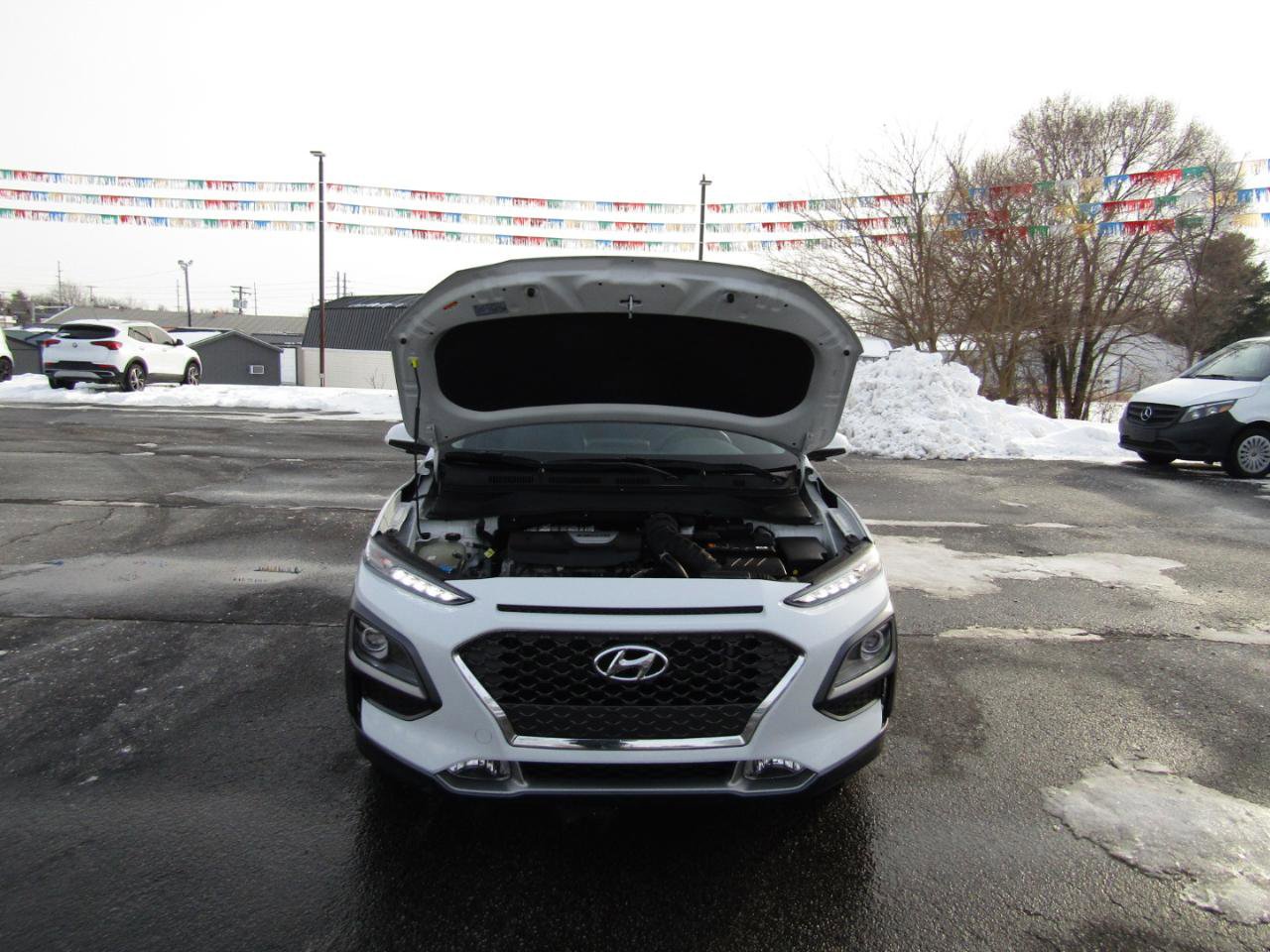 Used 2021 Hyundai Kona Limited w/ Cargo Package AWD/4WD image 30