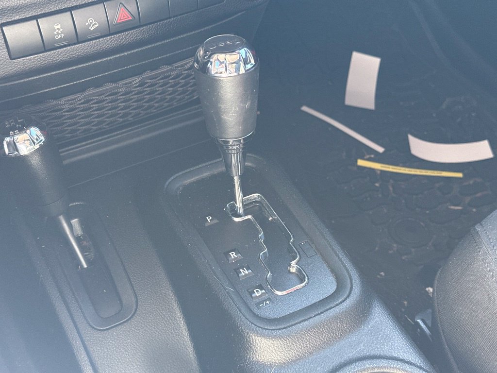 Used 2018 Jeep Wrangler Sport AWD/4WD image 24