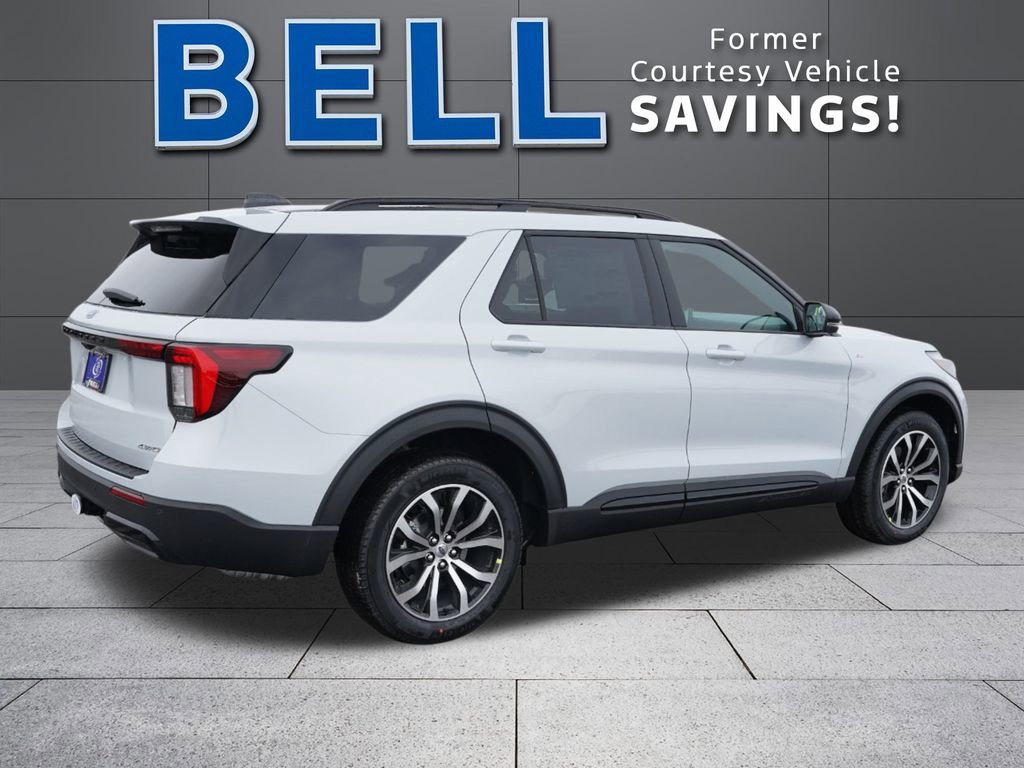New 2026 Ford Explorer ST-Line image 3