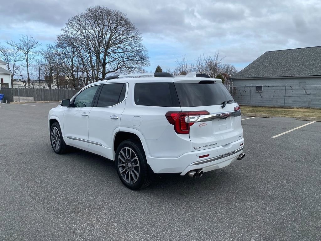 Used 2021 GMC Acadia Denali w/ Denali Ultimate Package image 8