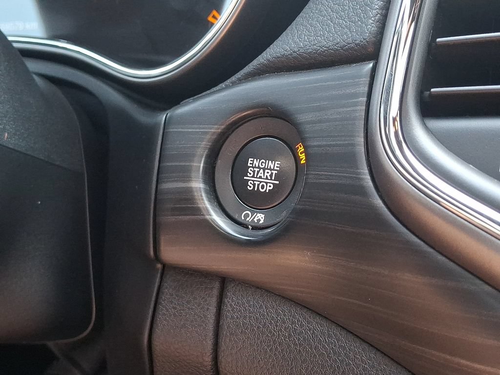 Used 2019 Jeep Grand Cherokee Laredo AWD/4WD image 25