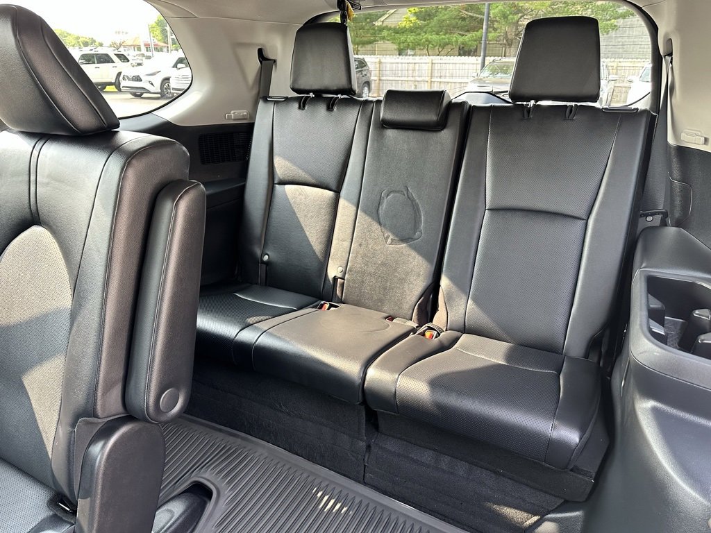 Used 2024 Toyota Grand Highlander XLE image 15
