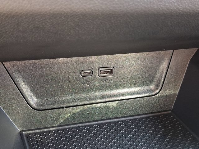 Certified 2026 Chevrolet Equinox LT FWD image 23