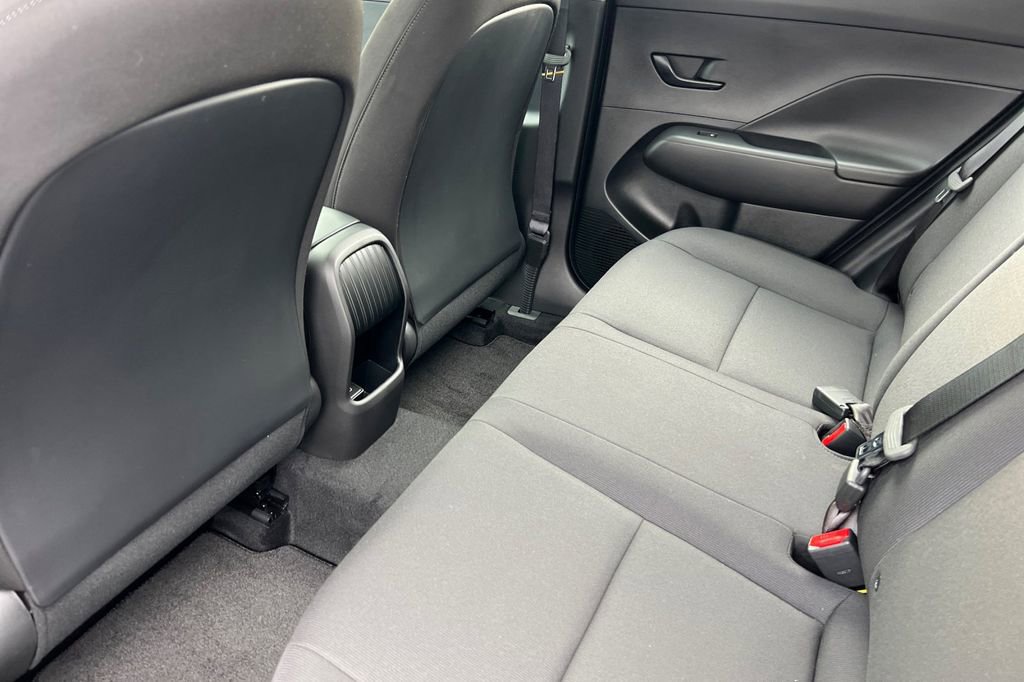 New 2026 Hyundai Kona SE image 10