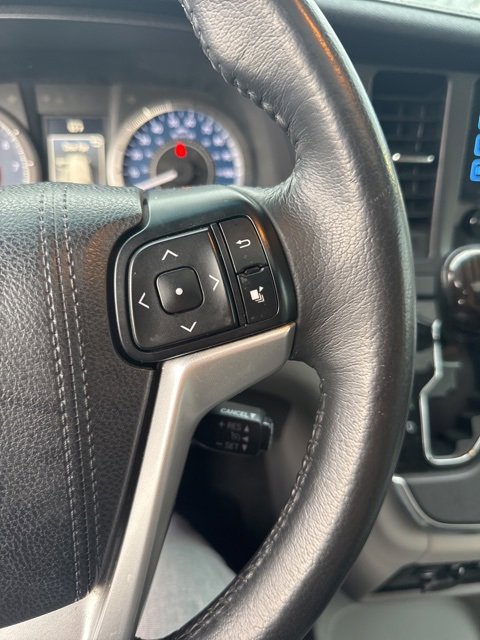 Used 2017 Toyota Sienna XLE w/ XLE Navigation Package image 29