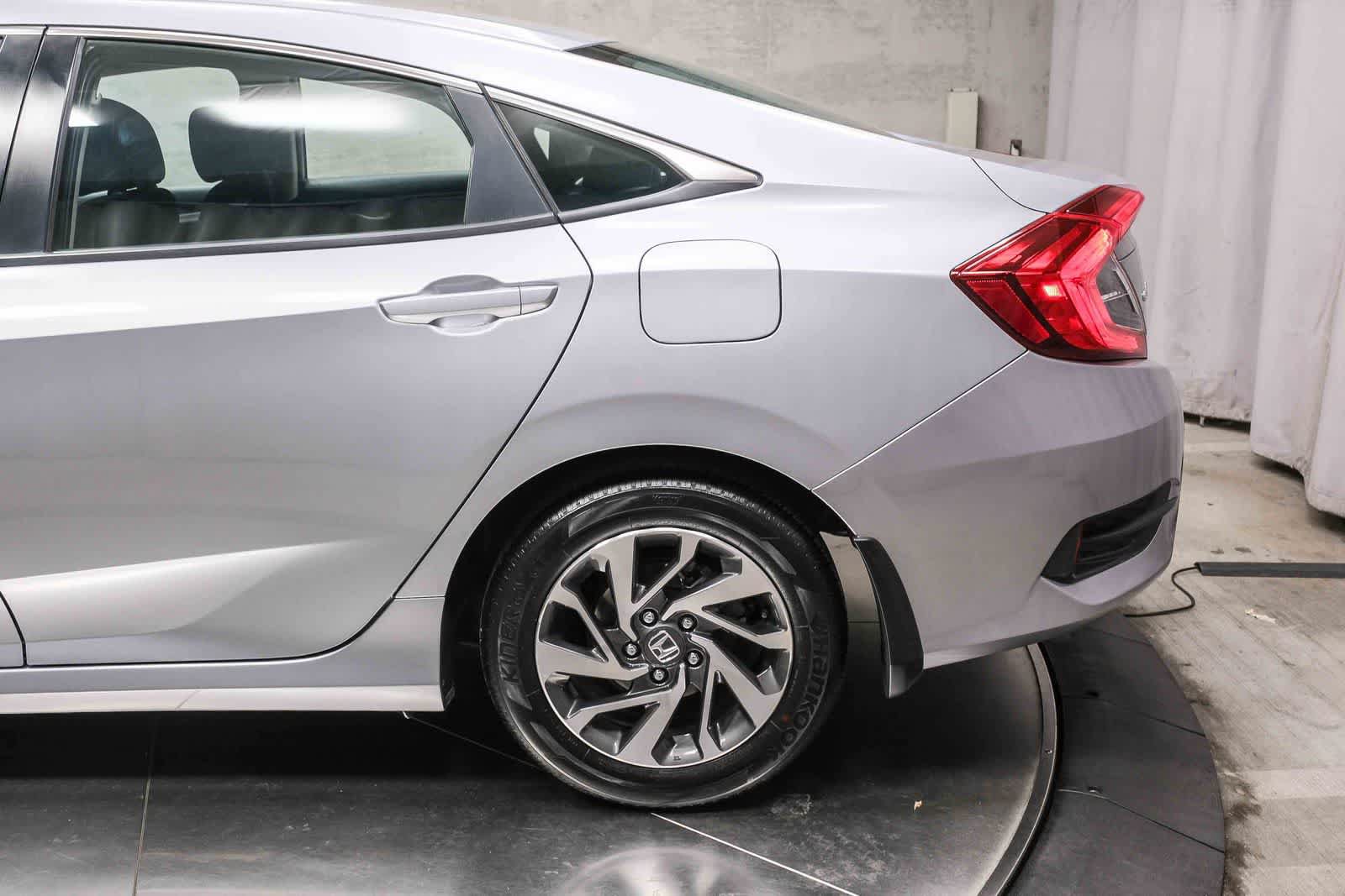 Used 2016 Honda Civic EX image 8