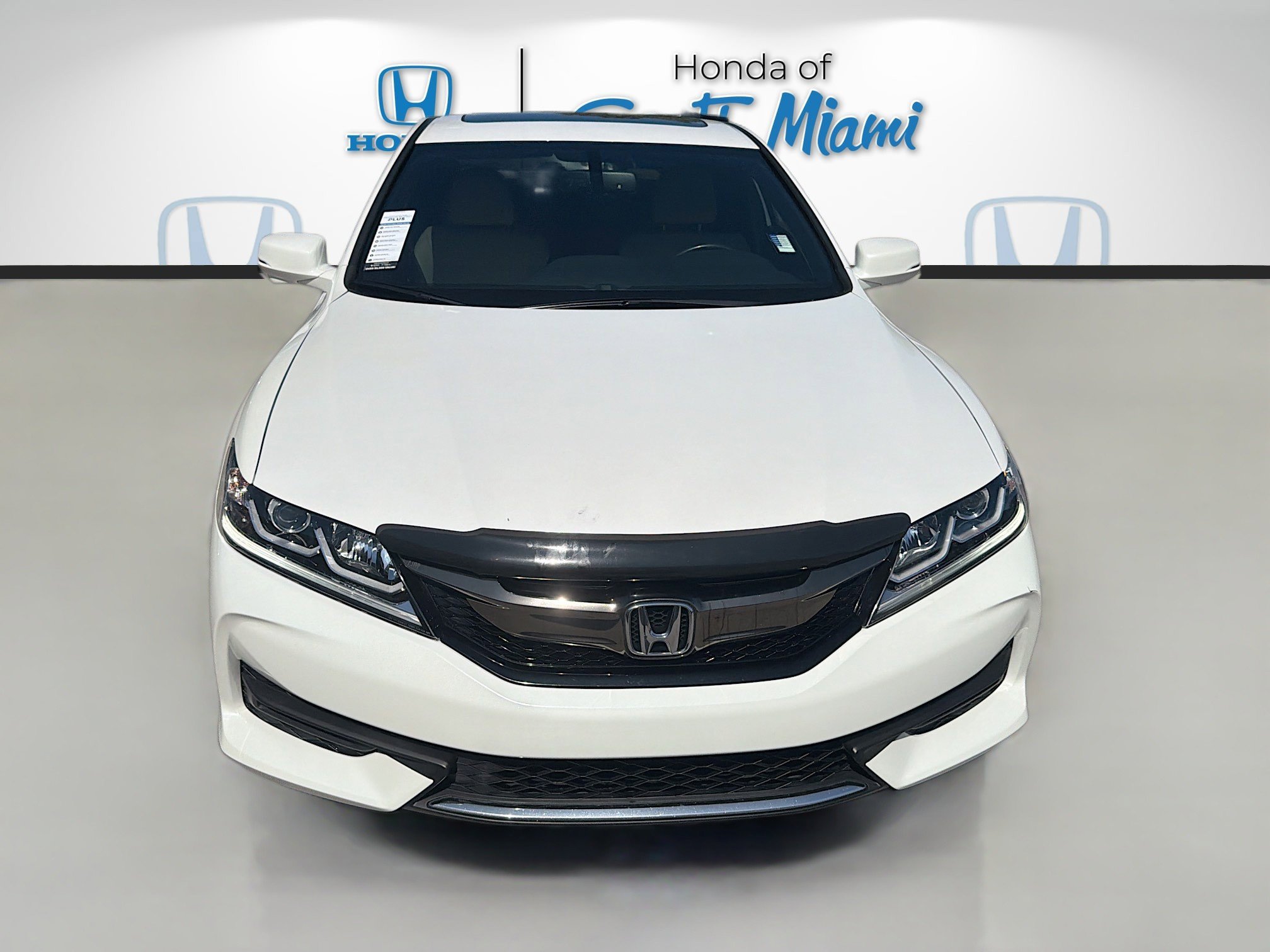 Used 2017 Honda Accord EX-L image 2