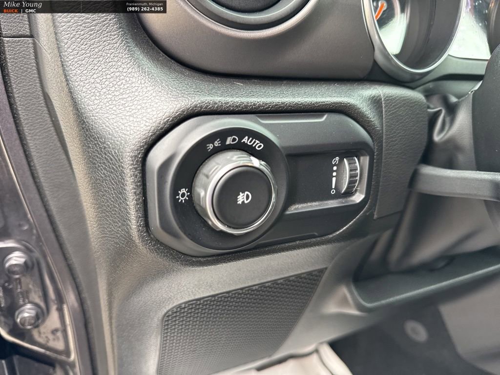 Used 2023 Jeep Wrangler Sport image 15