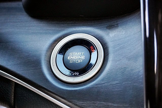 Certified 2023 Jeep Grand Cherokee Limited image 30