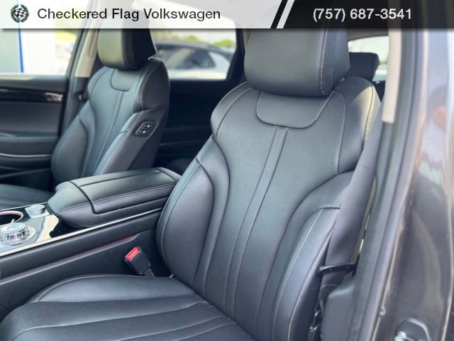 Used 2025 Genesis GV80 2.5T Standard AWD/4WD image 19