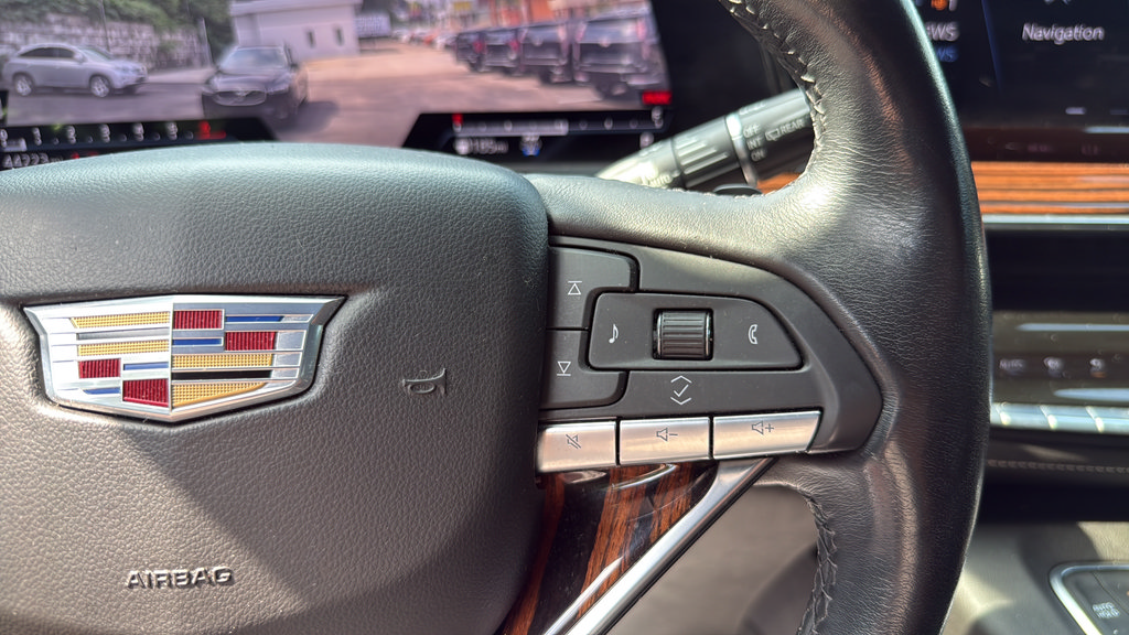 Used 2021 Cadillac Escalade Luxury AWD/4WD image 34