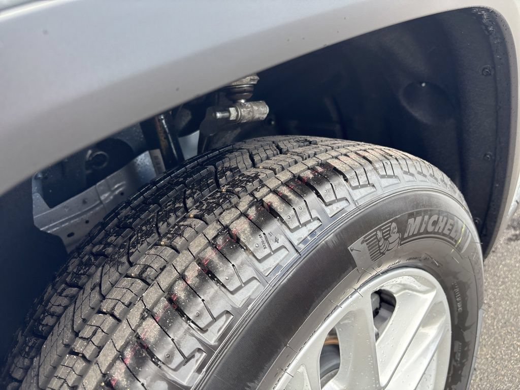 New 2026 Jeep Grand Cherokee L 4WD image 12