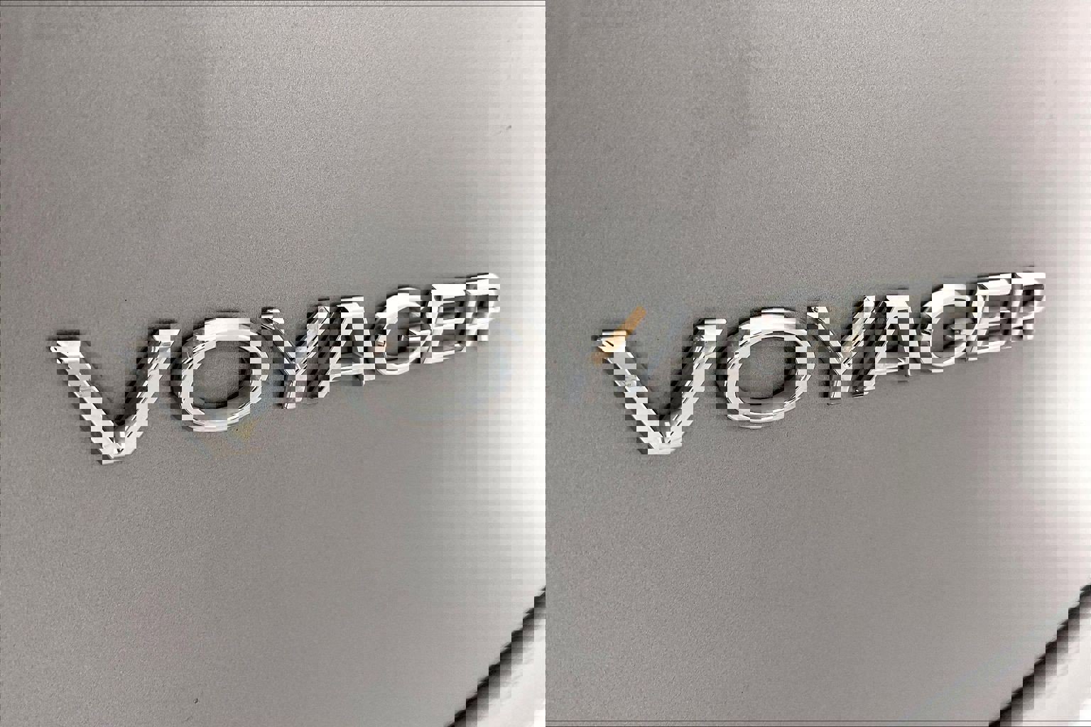 Used 2020 Chrysler Voyager Lxi image 7