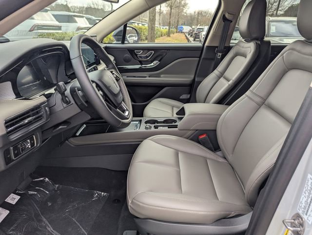 New 2026 Lincoln Corsair Premiere image 17