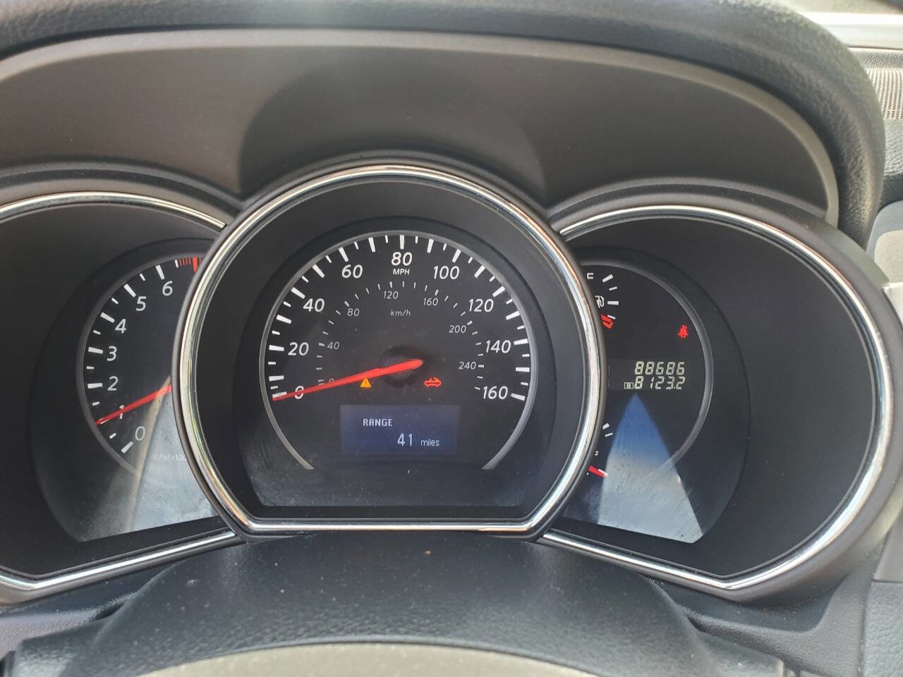 Used 2014 Nissan Murano CrossCabriolet w/ Navigation Package AWD/4WD image 11