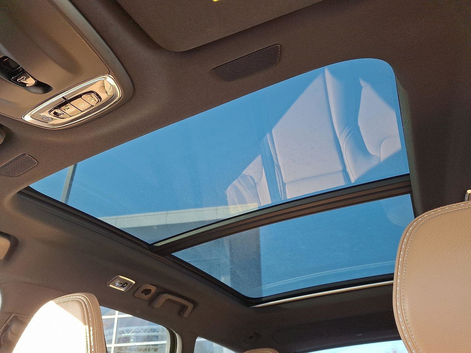 Used 2018 Volvo V90 T5 Cross Country w/ Convenience Package image 15