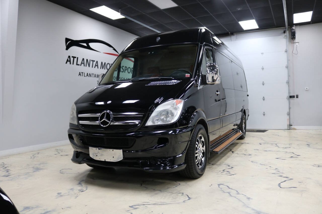 Used 2011 Mercedes-Benz Sprinter 2500 image 2