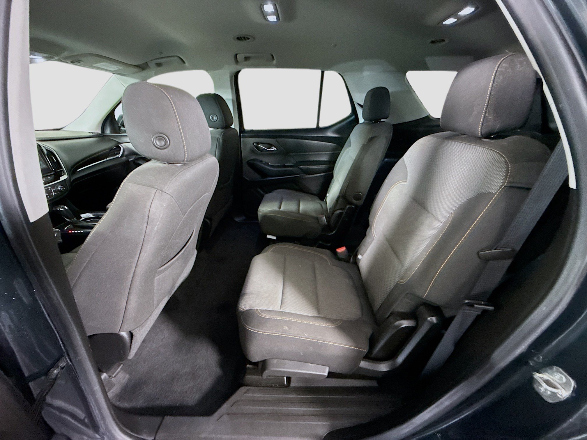 Used 2019 Chevrolet Traverse LT FWD image 25