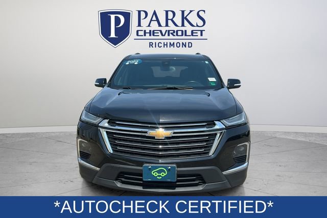 Used 2023 Chevrolet Traverse LT FWD image 2