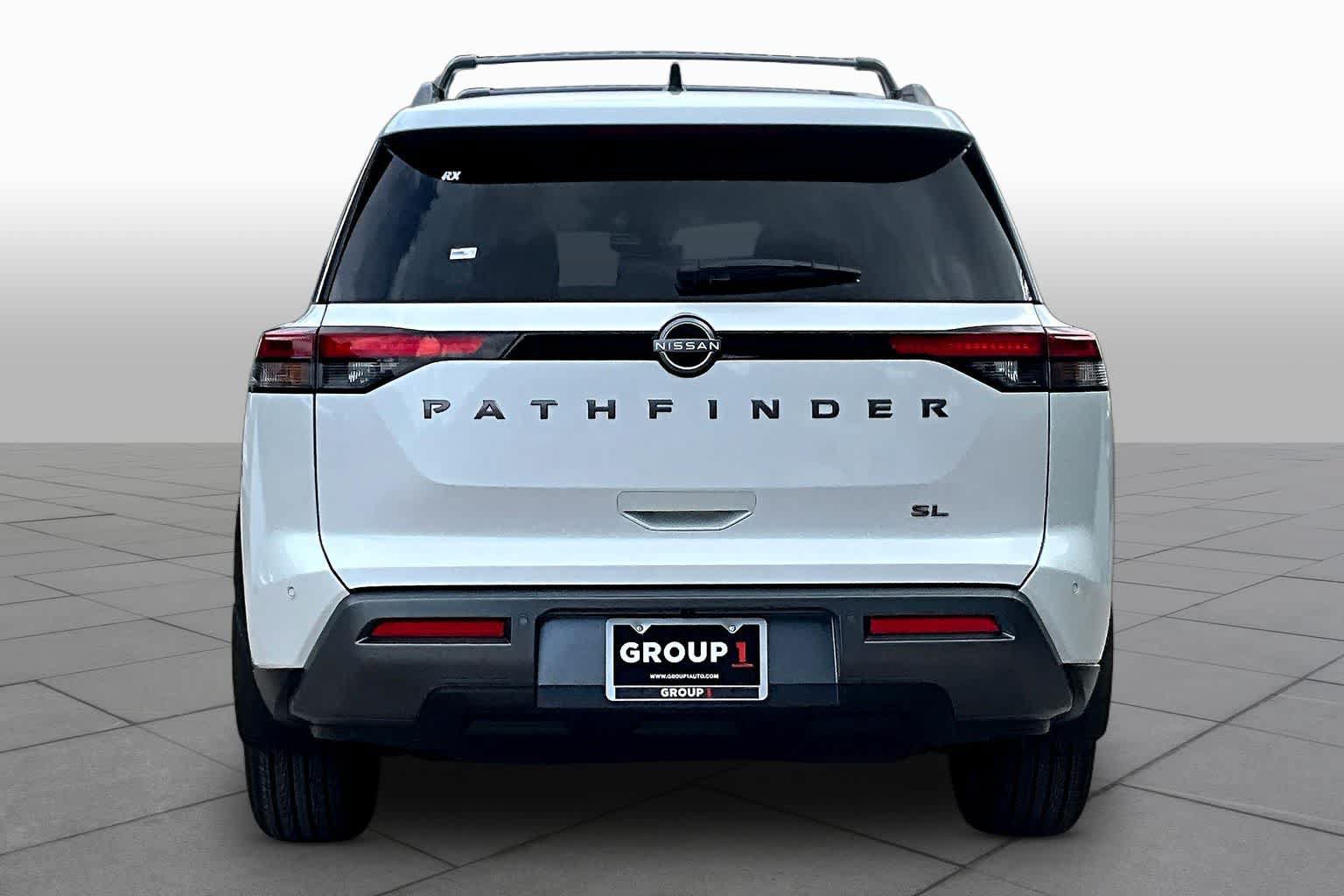 New 2026 Nissan Pathfinder SL FWD image 4