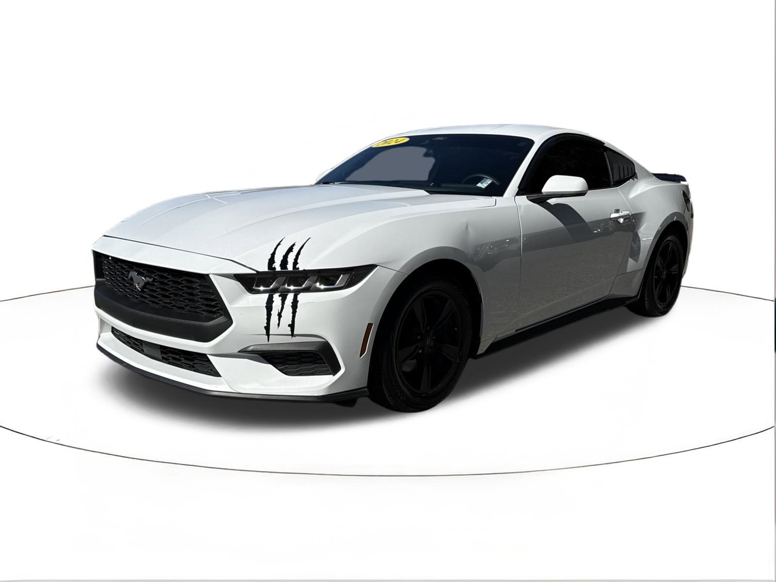 Used 2024 Ford Mustang Coupe image 7