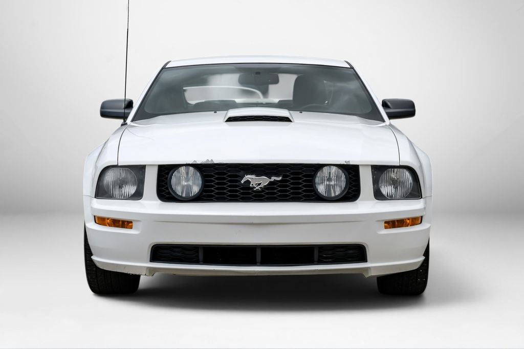 Used 2007 Ford Mustang GT Premium RWD image 3