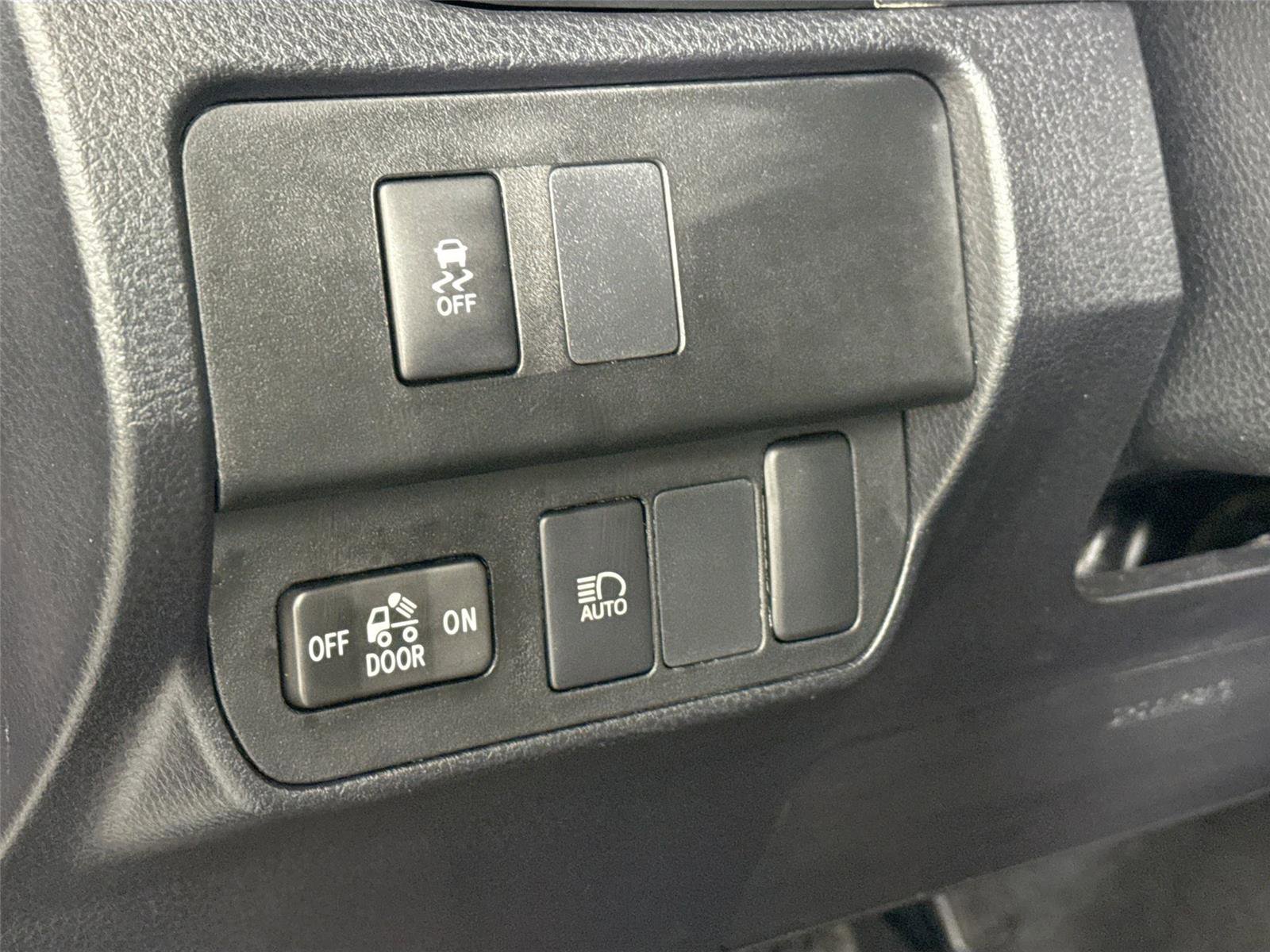 Certified 2023 Toyota Tacoma SR5 w/ Technology Package image 14
