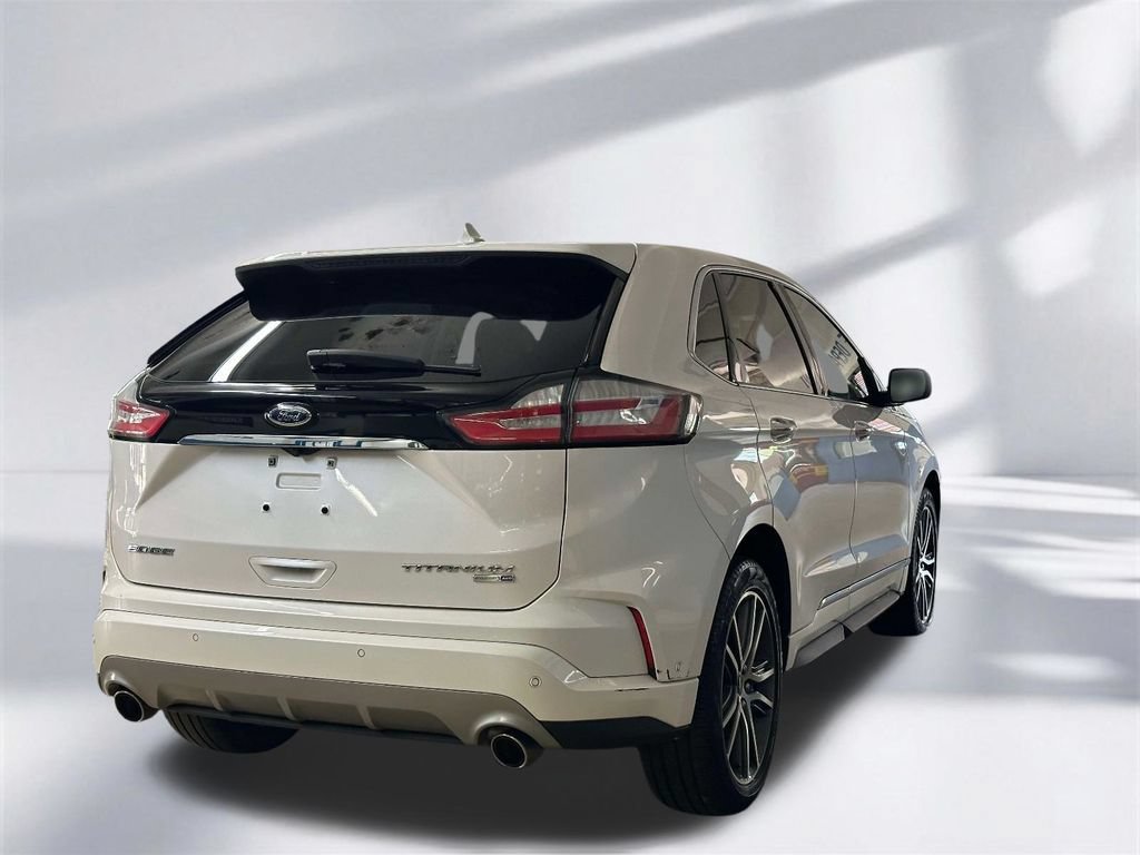 Used 2019 Ford Edge Titanium w/ Equipment Group 301A AWD/4WD image 11