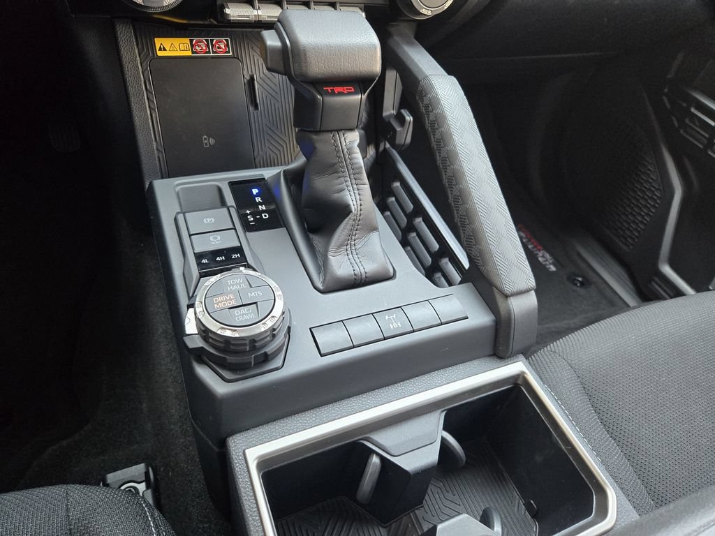Certified 2025 Toyota 4Runner TRD Off-Road AWD/4WD image 14