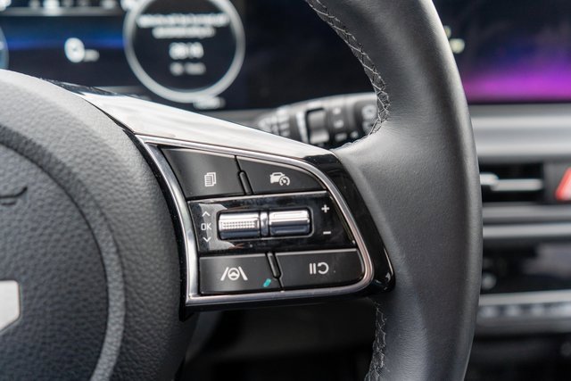 Used 2025 Kia Seltos EX image 22