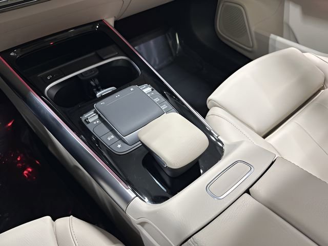 Certified 2023 Mercedes-Benz GLA 250 4MATIC image 25