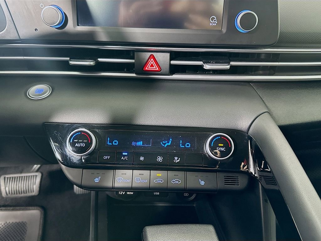 Certified 2023 Hyundai Elantra Blue image 15