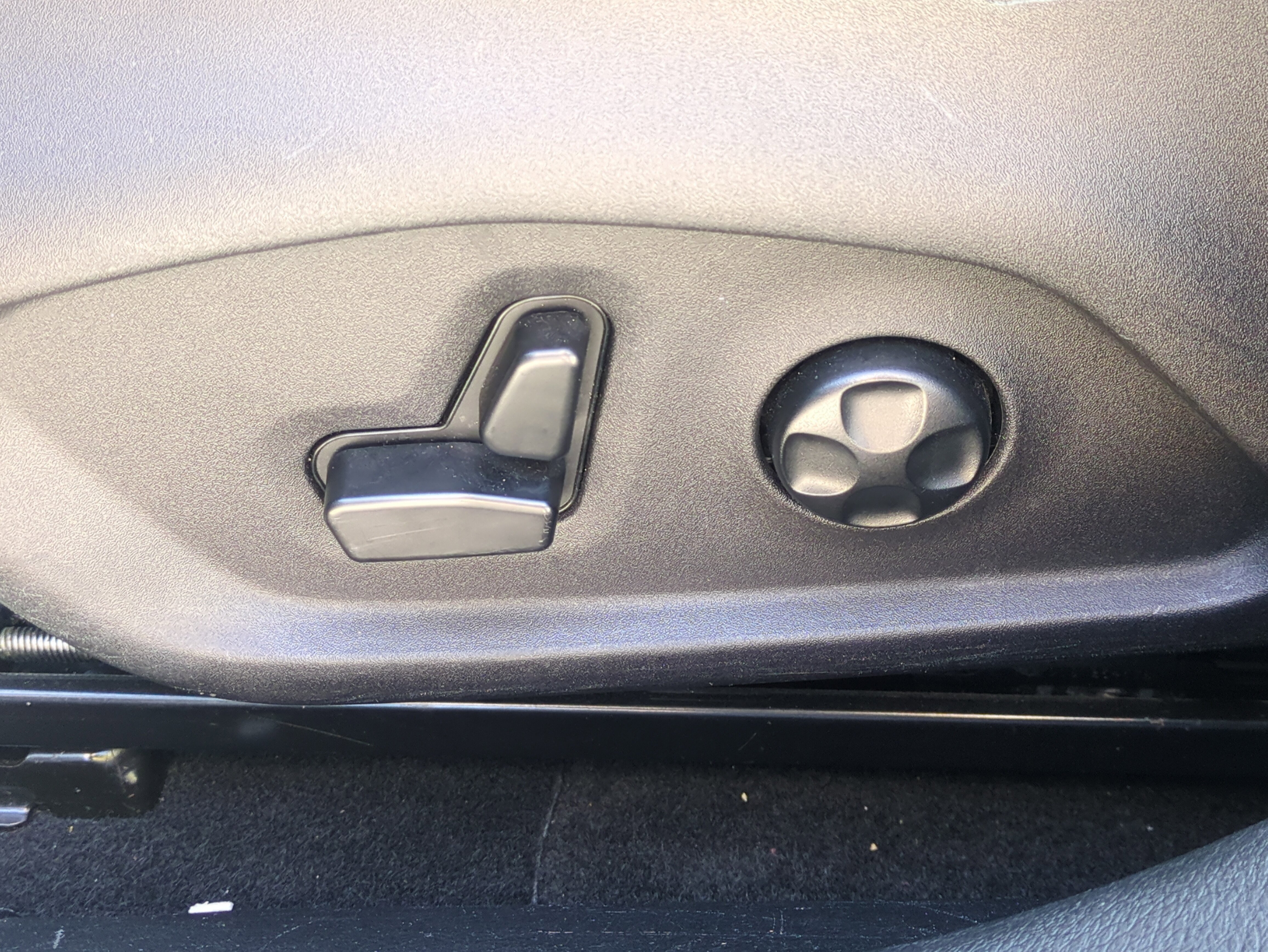 Used 2018 Jeep Compass Limited w/ Safe & Security Group image 21