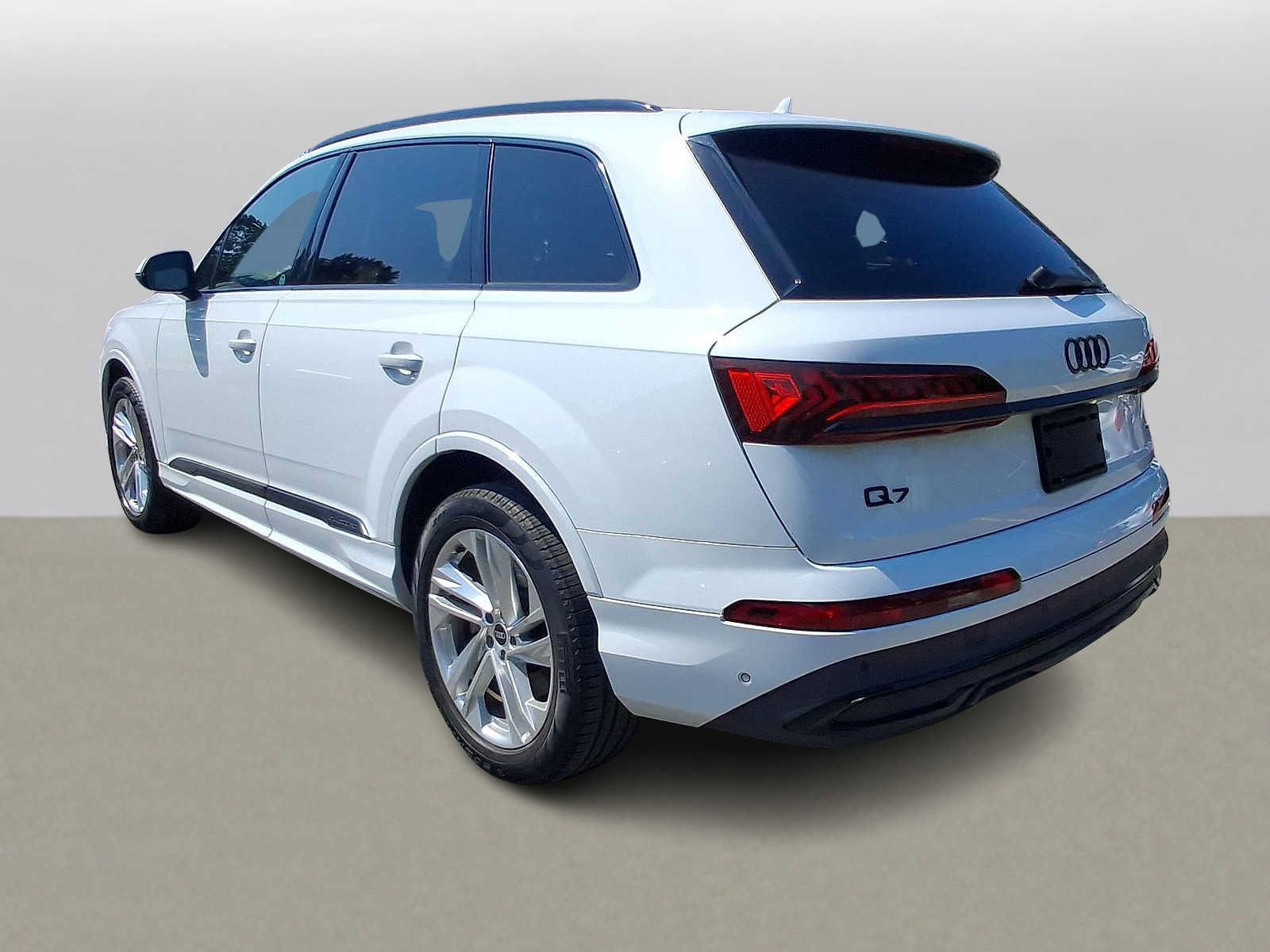 Used 2021 Audi Q7 3.0T Premium w/ Convenience Package AWD/4WD image 28